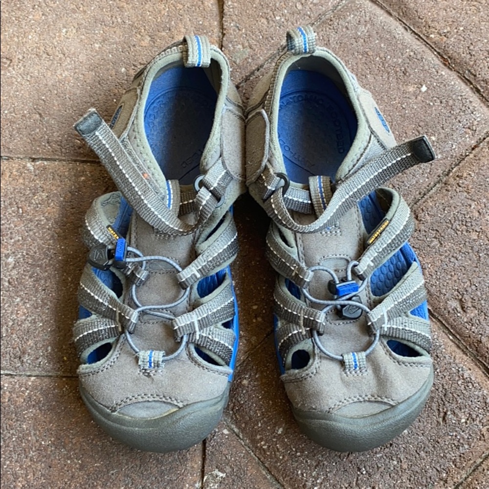 Keen Sandals 5M like new